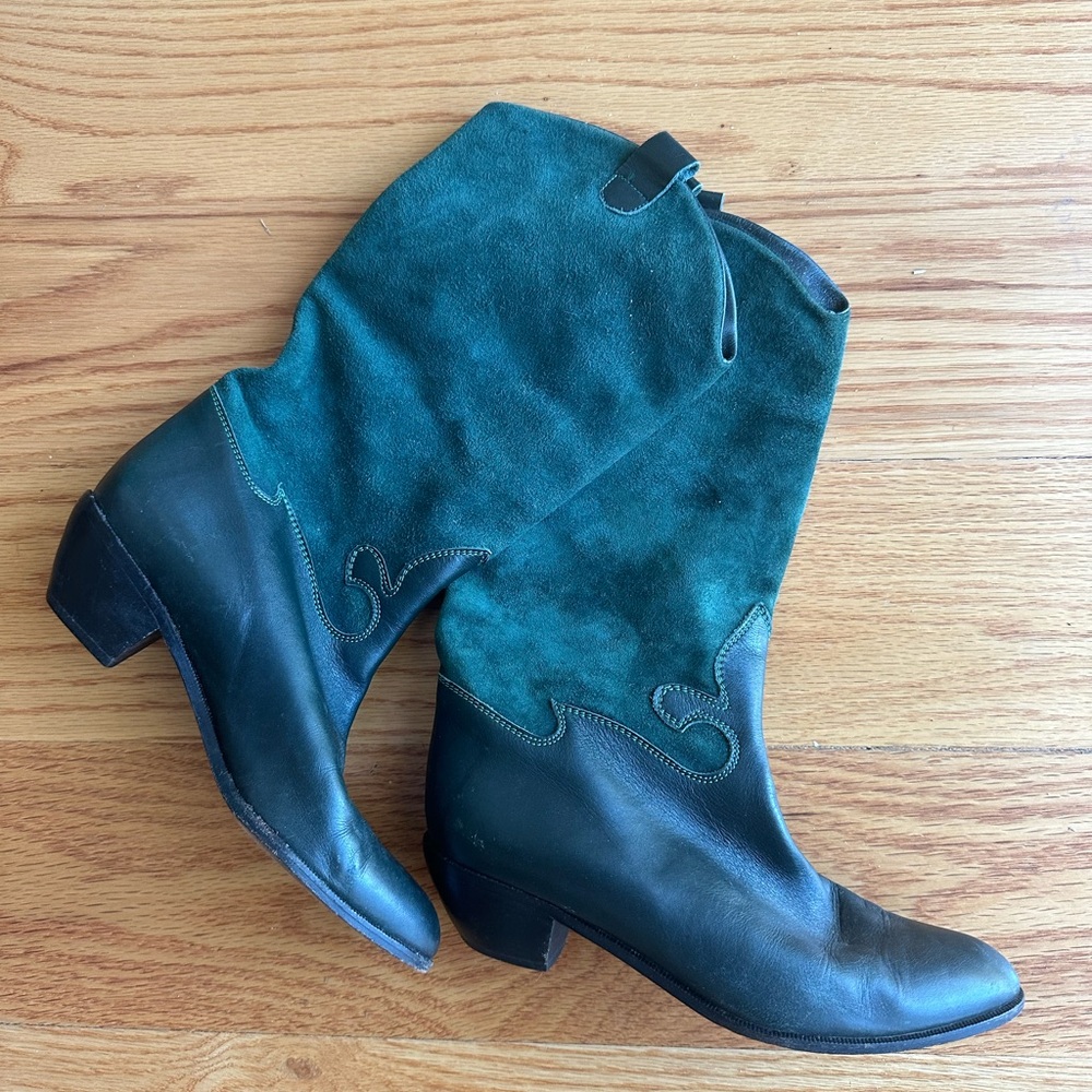 Stunning Vintage Green Suede/Leather Vintage Cowboy Boot Women’s 6.5 US